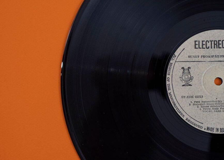 Illustration of The Untold Story Behind How Vinyl Records Are Pressed
