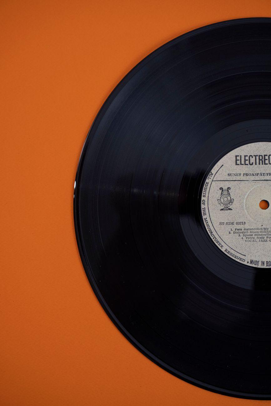 Illustration of The Untold Story Behind How Vinyl Records Are Pressed