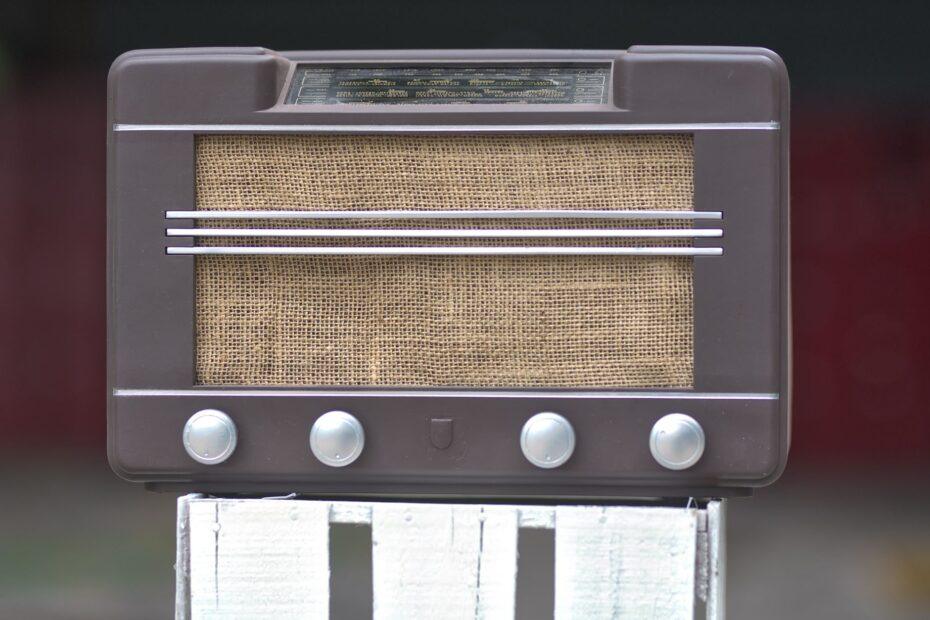 Illustration of Understanding How Radio Airplay Shaped Music Popularity for Decades